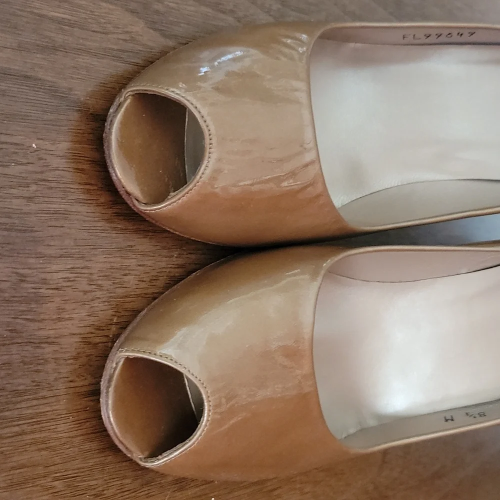 Shoes - Picture 5 of 11